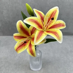 Fausse branche de lys artificielle 3D réaliste avec deux têtes fleuries pour la maison.