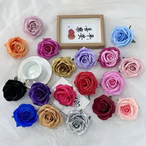 Künstliche Rosenkopf-Blüten für DIY-Kränze, Hoteldekoration und florale Handwerksgesticke.