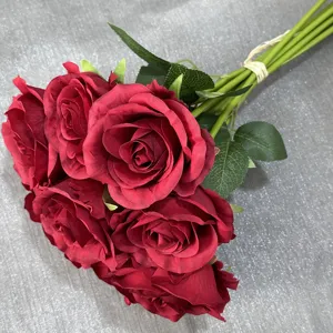 Künstlicher dunkelroter Rosenstrauß 9 Köpfe Seidenblumen für Hochzeit Heimdekoration