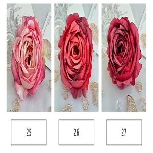 Têtes de fleurs artificielles pivoine rose pour décoration de mariage et boîtes cadeaux.