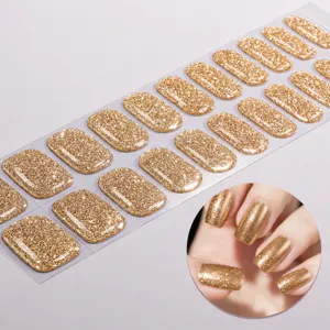 Wrap per unghie in gel senza UV con finitura glitterata, adesivi per unghie facili da applicare.