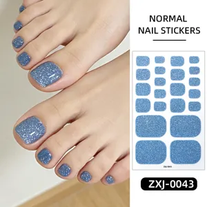 Adesivi per unghie dei piedi glitterati blu con finitura brillante per stile spiaggia.