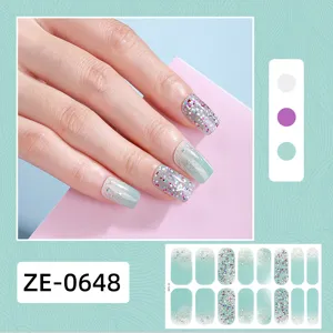 Dettaglio adesivi per unghie 3d fiocco di neve glitter verde sfumato per nail art.