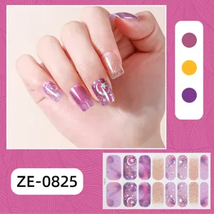 Adesivi per unghie cielo stellato doratura 3D viola set di wrap per manicure elegante.