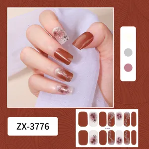 Adesivi per unghie sfumati 3D smalto semipermanente glitter adesivo per manicure donna