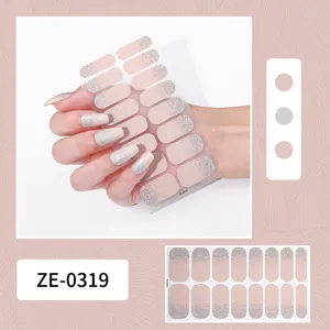 Verloop zilveren glitters nagelstickers, roze volledige dekking nagelkunst voor vrouwen.