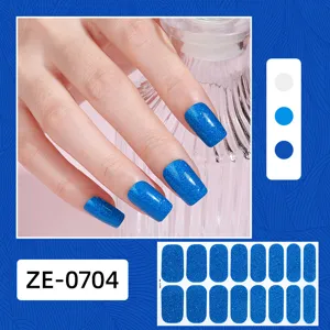 Set d'autocollants pour ongles pailletés bleus, bandes de vernis gel brillantes.