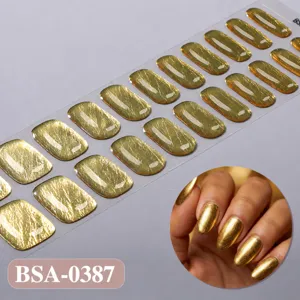 Adesivi per unghie in gel dorato metallico UV-liberi per una manicure lucida