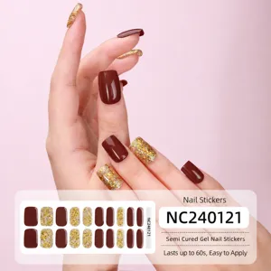 Strisce per unghie in gel semi-polimerizzato vino rosso glitter vista dettagliata