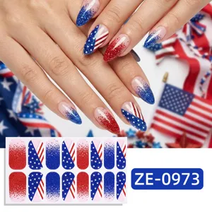 Adesivi per unghie del Giorno dell'Indipendenza con bandiera USA e glitter per manicure.