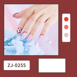 Unghie finte adesive rosa con motivo a quadri classici, set manicure opaco di tendenza.