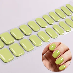Effen lichtgroene UV-vrije gel nagelwrap, eenvoudige manicure sticker variant.