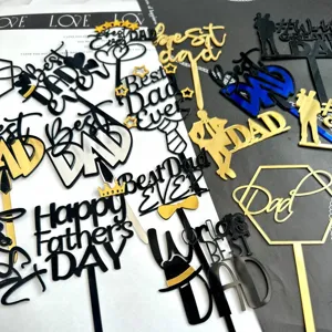 Vatertag Acryl Tortenaufleger Set, Best Dad Ever Kuchenstecker in edlem Schwarz und Gold.
