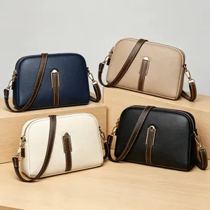 Borsa a tracolla classica da donna borsa versatile con accento metallico e cinturino chic.