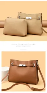 Vue détaillée du sac à bandoulière élégant en cuir avec design de fermeture classique.