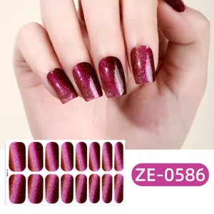 Kattenoog glitters nagelstickers sprankelende verloop roze gel nagels manicure details