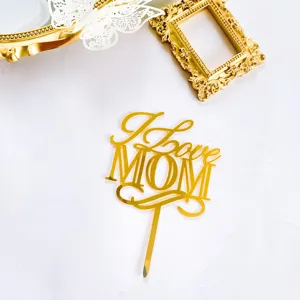 Gold mirror I love mom cake topper detail view, perfect Mother's Day cake decoration.