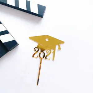 Decoración de pastel de graduación de acrílico dorado 2021 para fiesta celebración.