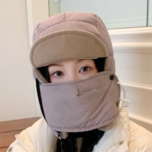 Cappello bomber invernale da donna, colbacco antivento con maschera facciale rosa.