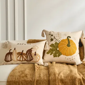 Fodera per cuscino autunnale ricamata con zucca e nappe per accogliente divano soggiorno