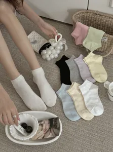 Chaussettes courtes confortables pour femmes en coton multicolore, style japonais mignon.