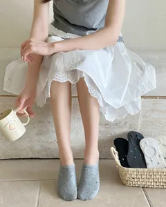 Women's ultra-thin floral boat socks, breathable summer mesh socks, stylish low-cut daily wear.