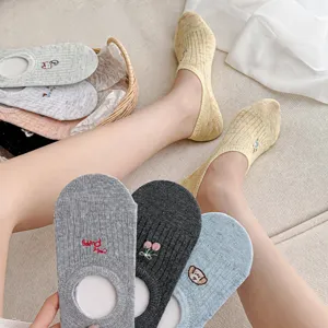 Women Summer Thin Boat Socks Breathable Mesh Invisible Low Cut Cute Cartoon Embroidery Casual No Show Socks