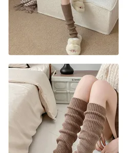 Vue detaillee de jambieres etriers en tricot marron pour femmes, accessoire d'automne.