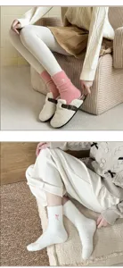 Calcetines de felpa de invierno acogedores para mujer, lazo lindo calcetines de casa.