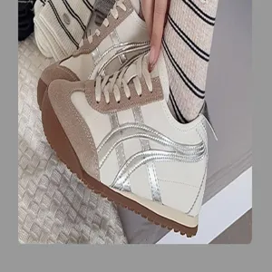 Cute women crew socks spring autumn striped cotton socks trendy casual long hosiery daily wear
