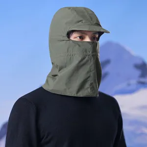 Balaclava tattica protezione solare antivento dettaglio cappello per sport invernali e sci all'aperto.