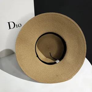 Chapeau de paille pour femme à grand bord pour plage d'été, chapeau de soleil anti-UV élégant.