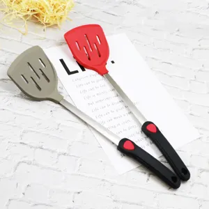 Heat resistant non-stick silicone kitchen spatula set with stainless steel handle for cooking turner