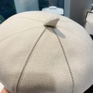 Berretto con perle bianco donna moda coreana retro cappello da pittore autunno inverno chic