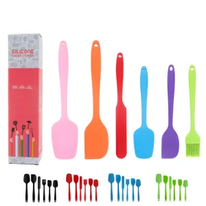 Silicone kitchen utensil set details, baking spatula and oil brush display with colorful options.