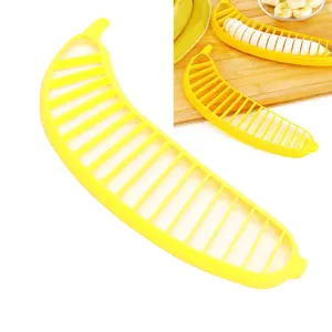 Creatieve gele bananensnijder, keuken fruit snijgereedschap voor snel en eenvoudig snijden.