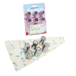 Set di 6 beccucci russi in acciaio inossidabile e sac à poche per decorare torte.