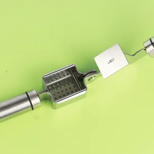 Spremiaglio manuale in acciaio inox per cucina schiacciatore di zenzero metallico.