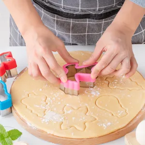 Set di taglia biscotti natalizi in acciaio inossidabile per dolci e panini.