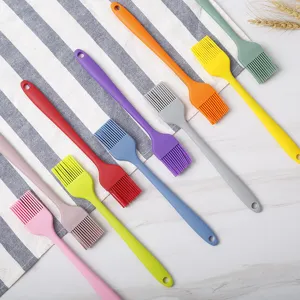 Silicone basting brush 21cm flexible heat resistant food grade oil brush for kitchen BBQ baking.