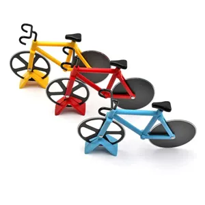 Taglia pizza creativo a forma di bicicletta con supporto, rotella colorata cucina.