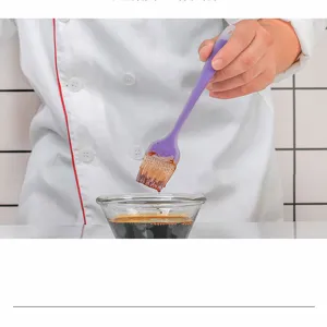 Silicone pastry basting brush for baking, 21cm translucent oil brush kitchen tool.