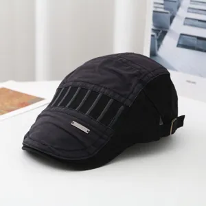 Klassische schwarze Schiebermütze für Herbst und Winter, stilvolle Retro Baskenmütze.