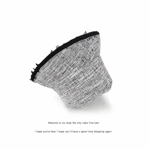 Classico cappello da pescatore in tweed nero e bianco da donna, cappello da sole double-face.