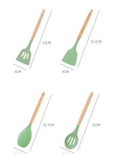 Groene siliconen keukengerei set met houten handvat, spatel en lepel voor dagelijks koken.