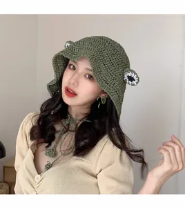 Cute handmade crochet frog bucket hat for women, summer straw sun protection beach hat.