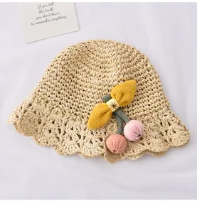 Joli chapeau de soleil tissé pour bébé avec nœud, idéal pour l'été en plein air des tout-petits.
