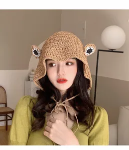 Handmade crochet frog straw hat, cute summer sun protection beach fisherman hat detail.