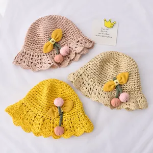 Joli chapeau de paille pour enfants, chapeau de soleil bébé tissé respirant avec cerise d'été.