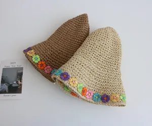 Cappello di paglia estivo con fiori all'uncinetto colorati, cappello da sole pieghevole donna.